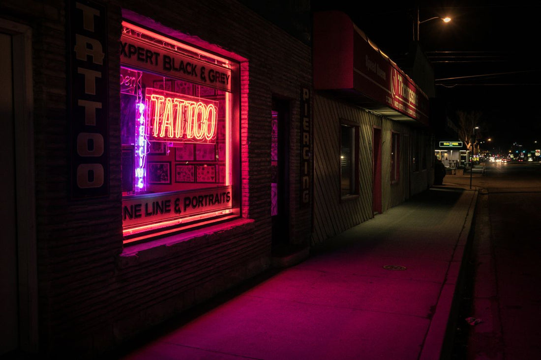 Best Color for Outdoor Lights: Enhance Ambiance & Visibility