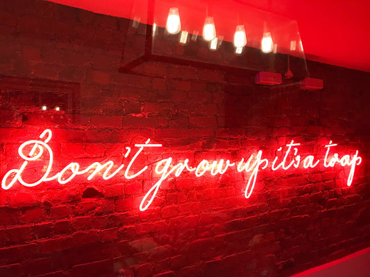 From Living Rooms to Game Rooms: The Rise of Personalized Neon Décor in the U.S.