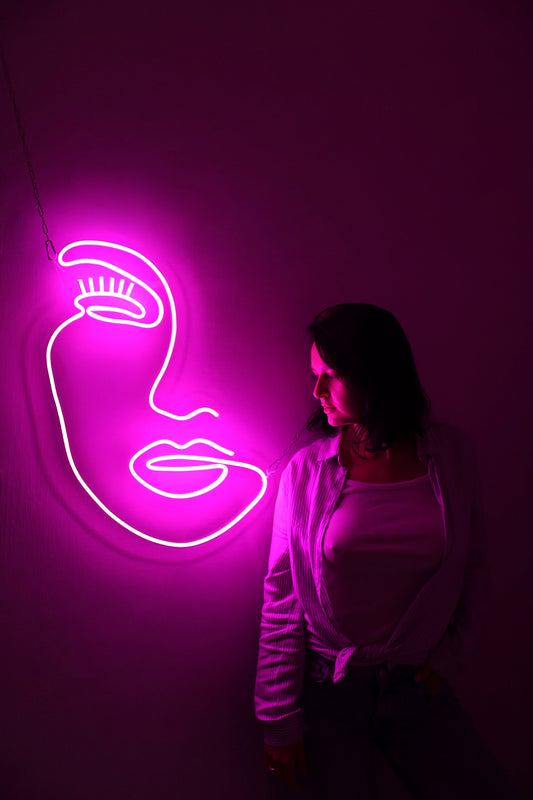 Why American Homeowners Are Choosing Neon Over Canvas Art